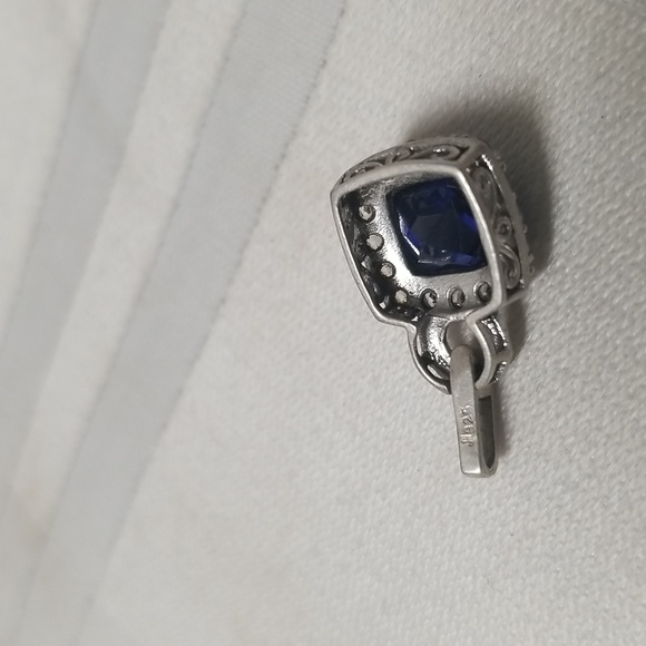 PENDANT,London Blue Topaz or Lab Blue Spinel. 9mm x 7mm in 925SS J#21 EUC - Picture 3 of 5